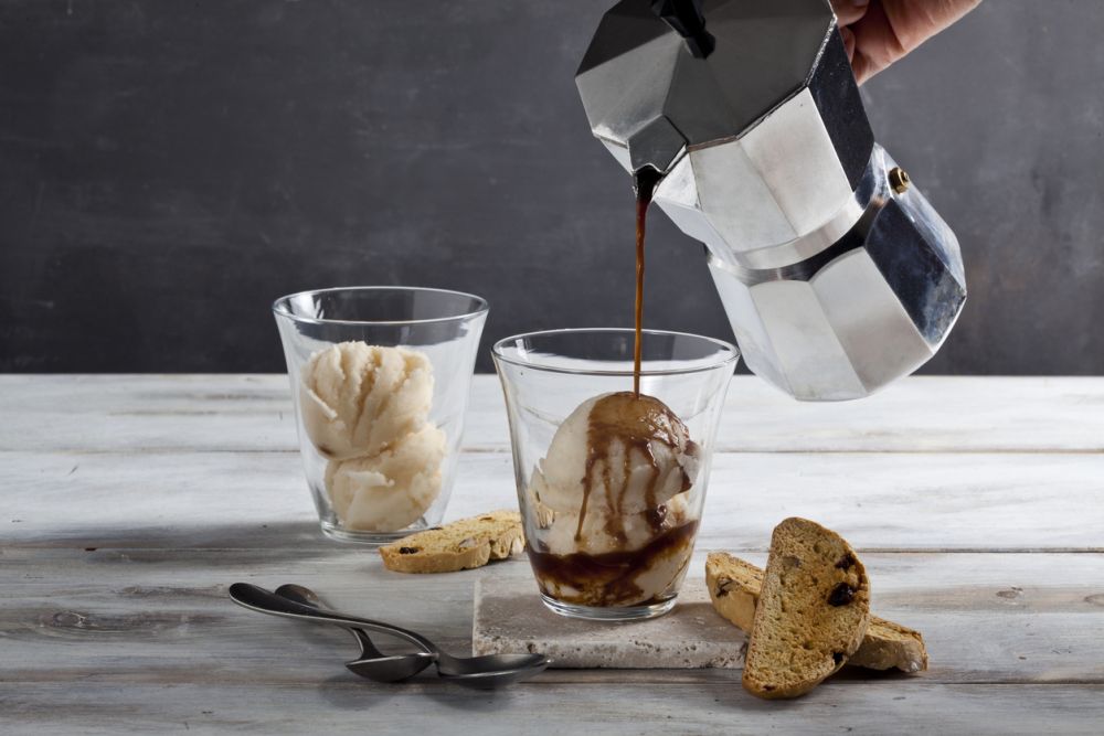how to make an espresso affogato using a moka pot