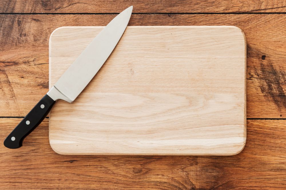 butcher's knife and chopping board